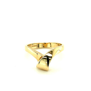 'Loop' Gold Ring