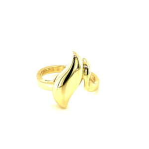 Leafy Hollow Gold Ring